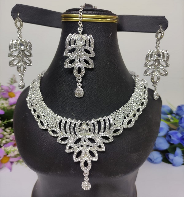Silver Pearls Stone Necklace Set with Earring & Tikka (ZV:3098)