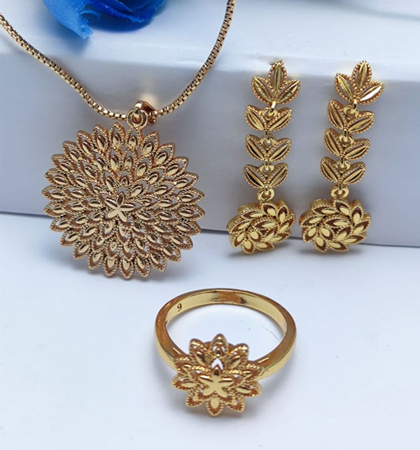 Beautiful Gold Plated Locket With Chain, Earring & Ring (ZV:15017)