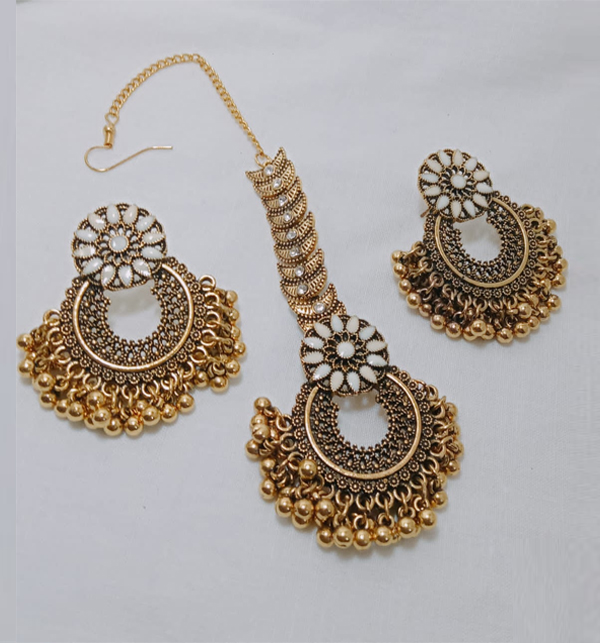 Earring With Matha Patti (ZV:12584)