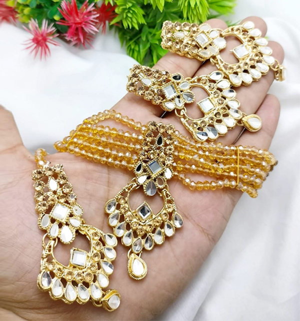 Kundan Choker Set Pearls Work With Earring Matha Patti (ZV:12248)