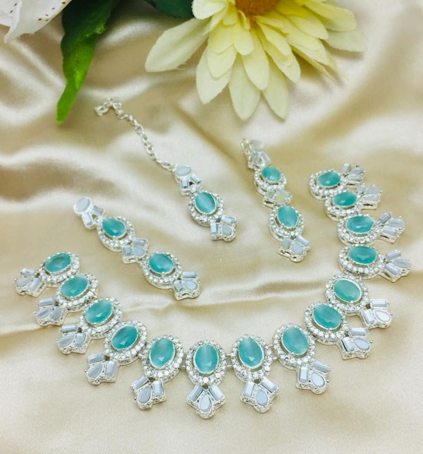 Silver Ferozi Zircon Necklace Party Jewelry Set with Earrings and Bindia (ZV:20274)