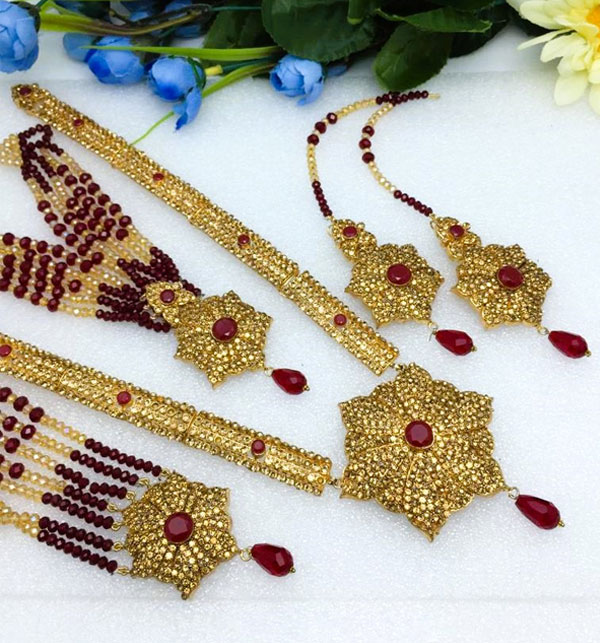 Stylish Antique Gold Bridal Necklace Jewelry Set With Earrings, Jhumka & Jhumar(ZV:18263)