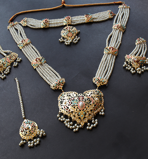 Women's Wedding/Bridal Hyderabadi Style Jewellery Set 