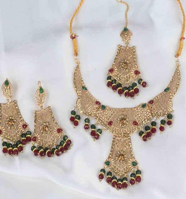 Beautiful Multi Color Jewelry Set Earring & Mathapatti  (PS-344) Gallery Image 1