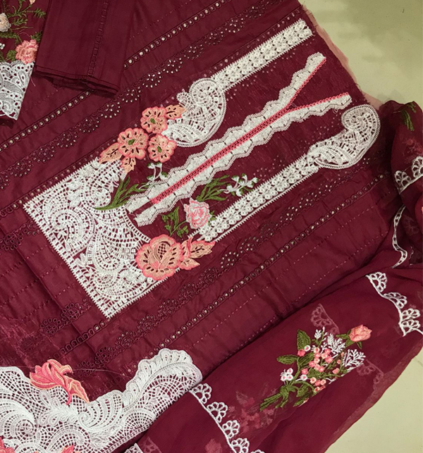 Luxurious Schiffli Heavy Embroidered Lawn Dress Dupatta Chiffon Full Heavy Embroidered (UnStitched) (DRL-1370) Gallery Image 1