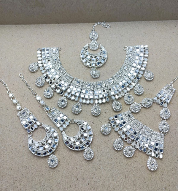 Silver Stone Mirror Work Jewelry Set (ZV:16463)
