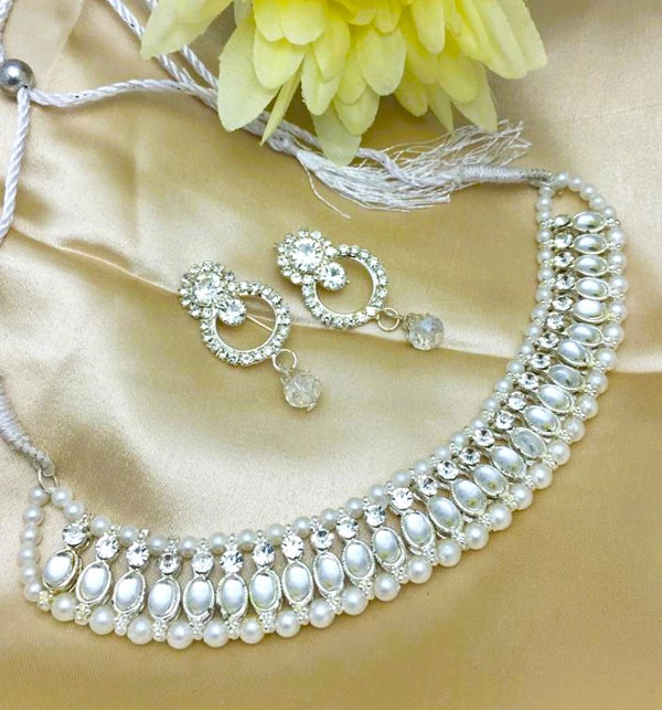 Stylish Silver White Pearl Choker Necklace Jewelry Set With Earrings (ZV:18734) Gallery Image 1