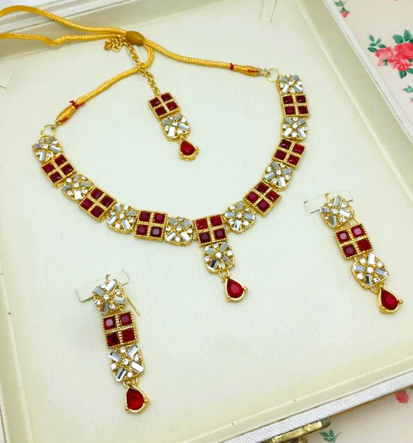 Maroon Zircon Necklace Jewelry Set With Earrings (ZV:18747) Gallery Image 1