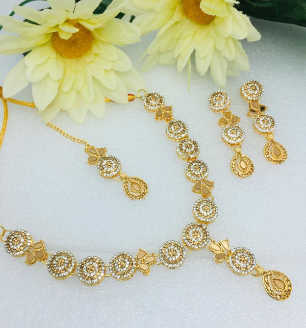 Premium Golden Zircon Necklace Fashion Jewelry Set With Earrings (ZV:18923) Gallery Image 1