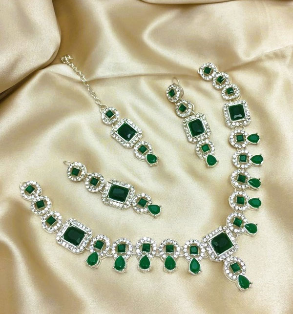 Elegant White Zircon & Green Stone Necklace Jewelry Set with Earrings and Bindia (ZV:19328) Gallery Image 1