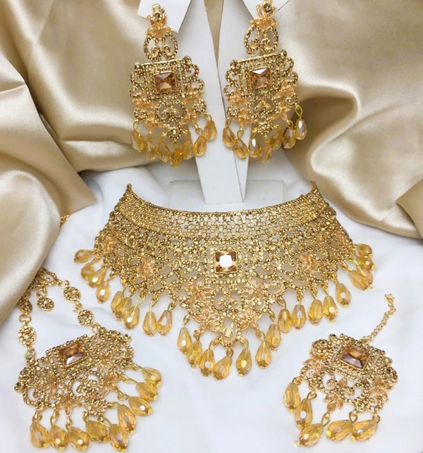 Antique Golden Pearl Wedding Necklace Jewelry Set With Earrings, Jhumar And Teeka (ZV:20545) Gallery Image 1