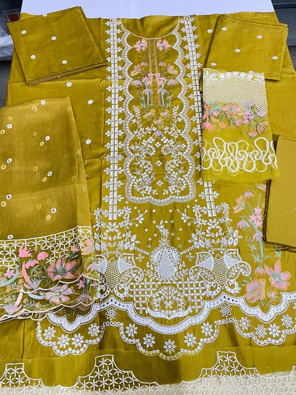 Luxurious Boring Chicken Karri Cotton Dress Chiffon Embroidered Dupatta (Unstitched) (DRL-2378) 