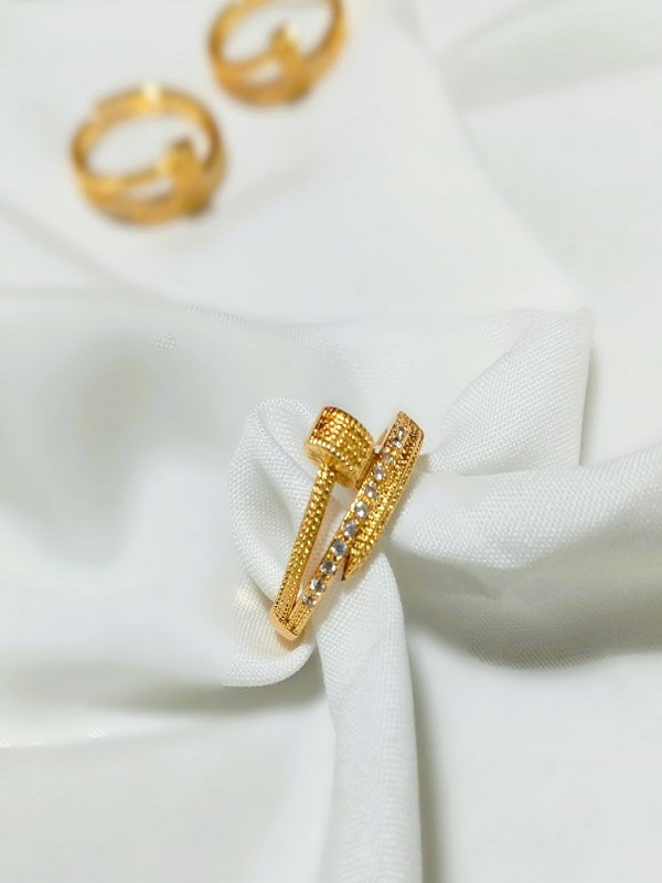 Designer Gold Plated Adjustable Zircon Ring (ZV:141228)