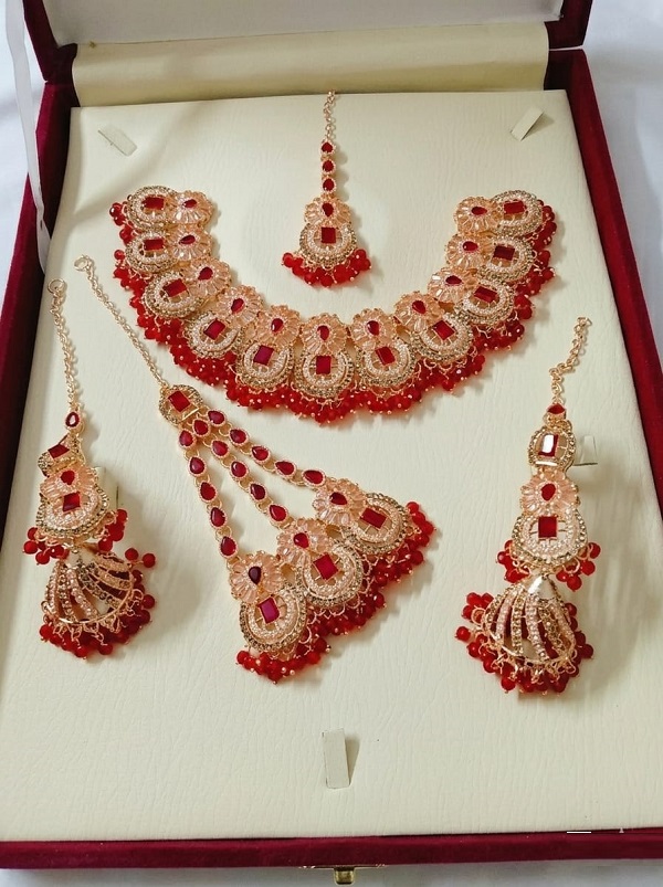 Luxury Bridal Maroon Zircon Wedding Necklace Jewelry Set , Earrings & Maang Tikka (ZV:141133)