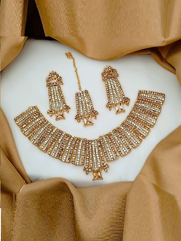 Indian Zircon Golden Necklace Set with Earrings and Bindia (ZV:30335)