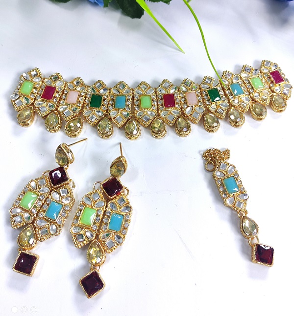 Multicolor Stone Work Choker With Earring and Matha Patti (ZV:2829)