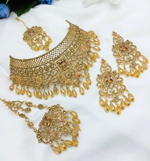 Antique Golden Pearl Wedding Necklace Jewelry Set With Earrings, Jhumar And Teeka (ZV:20545)