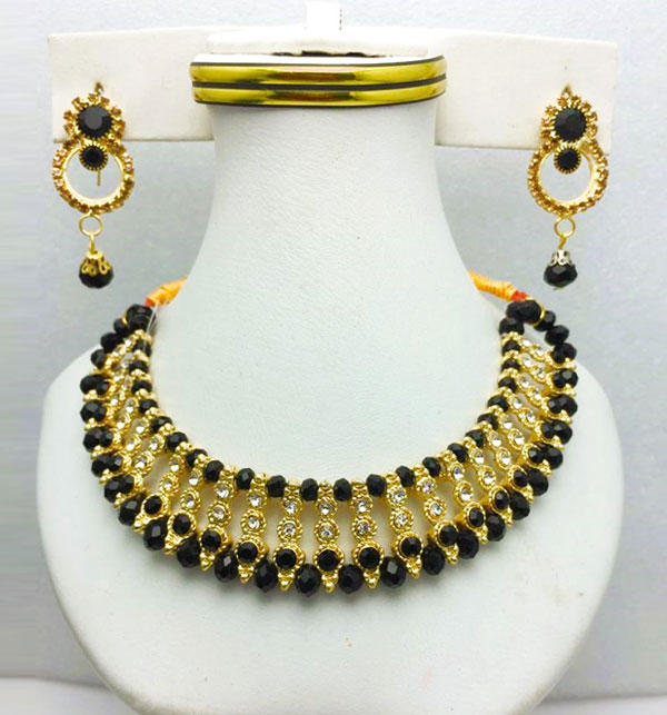 Black & Golden Choker Necklace Set With Earrings (ZV:16220)