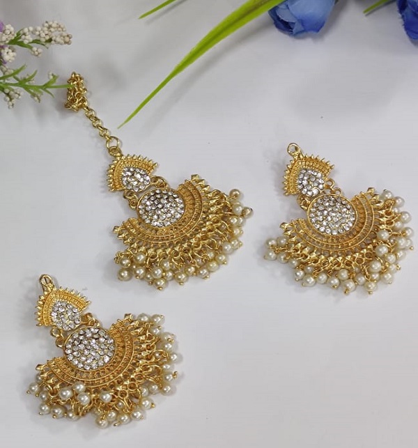 Traditional Party Wear Earring With Matha Patti Pearls Work (ZV:4003 ...
