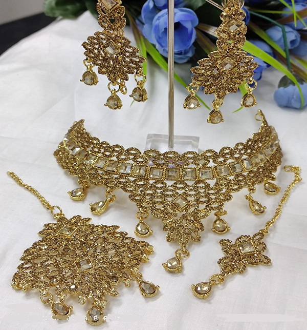 Elegant Bridal Choker Jewelry Set with Earrings and Tikka  (PS-450)