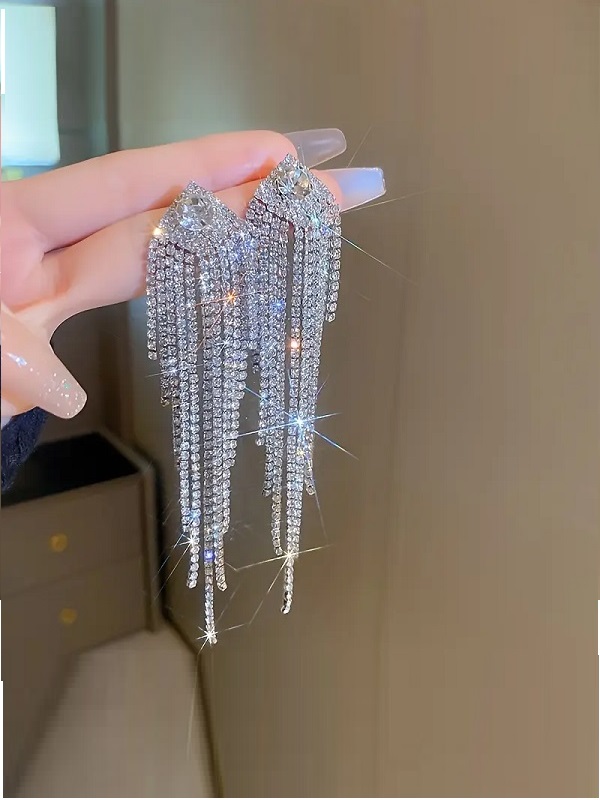 Elegant Luxury Silver Plated AD Zircon Earrings Set (ZV:30371)