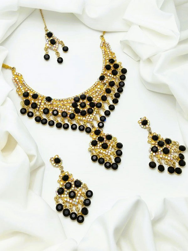 Indian Necklace Set with Earrings and Bindia (ZV:29001)