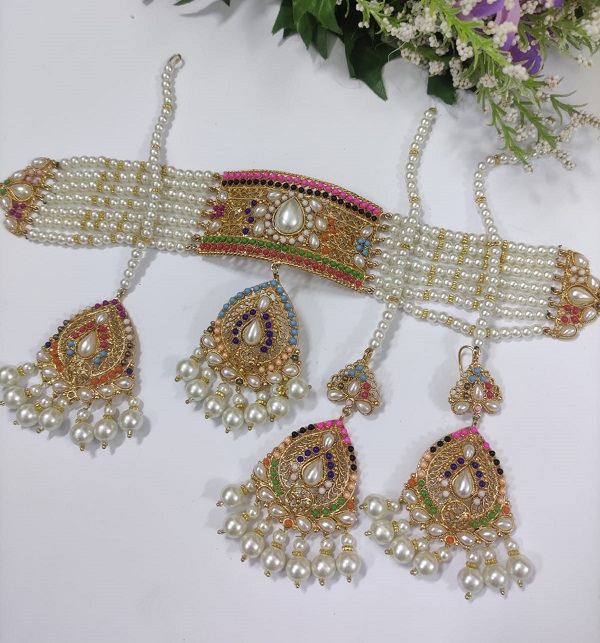 MultiColor Chocker Necklace Set with Earrings & Matha Patti (PS-466)