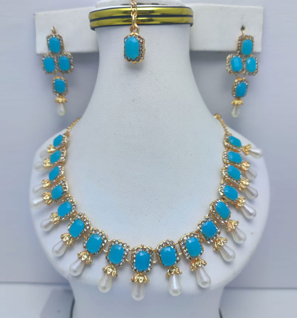 Zircon Stone Necklace Set With Earring (ZV:15700)